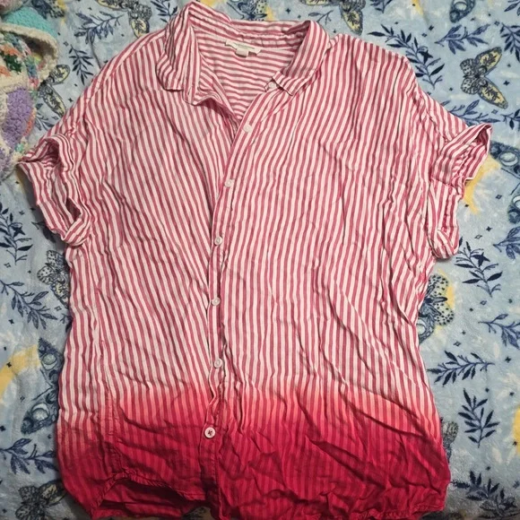 Button up tee - Picture 1 of 1